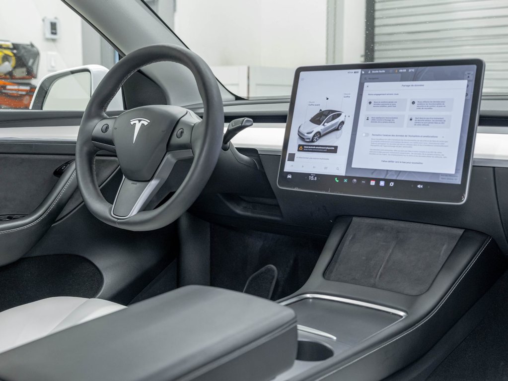 2024 Tesla Model Y in St-Jérôme, Quebec - 24 - w1024h768px