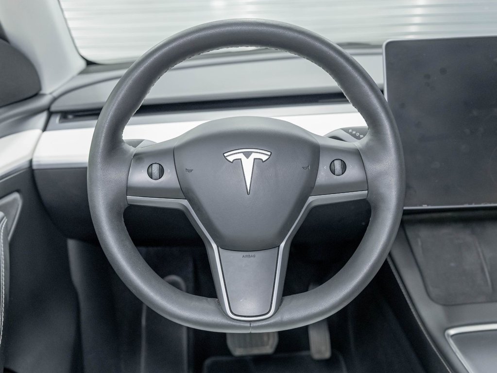 2024 Tesla Model Y in St-Jérôme, Quebec - 14 - w1024h768px