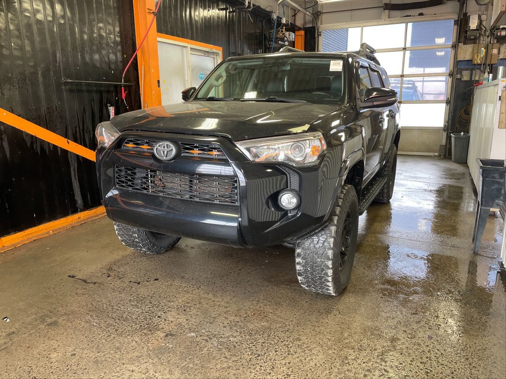 2018 Toyota 4Runner in St-Jérôme, Quebec - 1 - w1024h768px