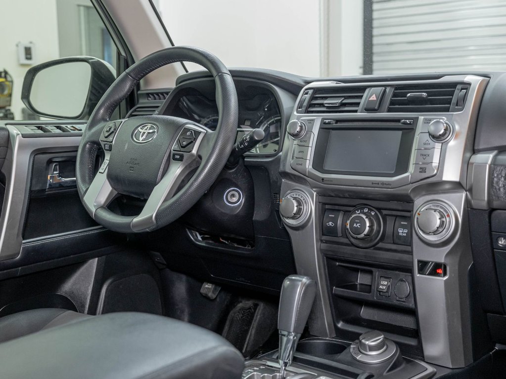 Toyota 4Runner  2019 à St-Jérôme, Québec - 26 - w1024h768px