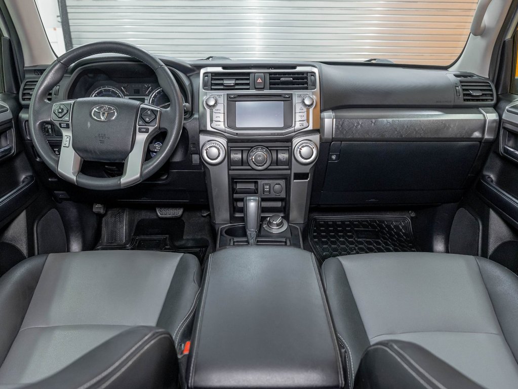 Toyota 4Runner  2019 à St-Jérôme, Québec - 12 - w1024h768px
