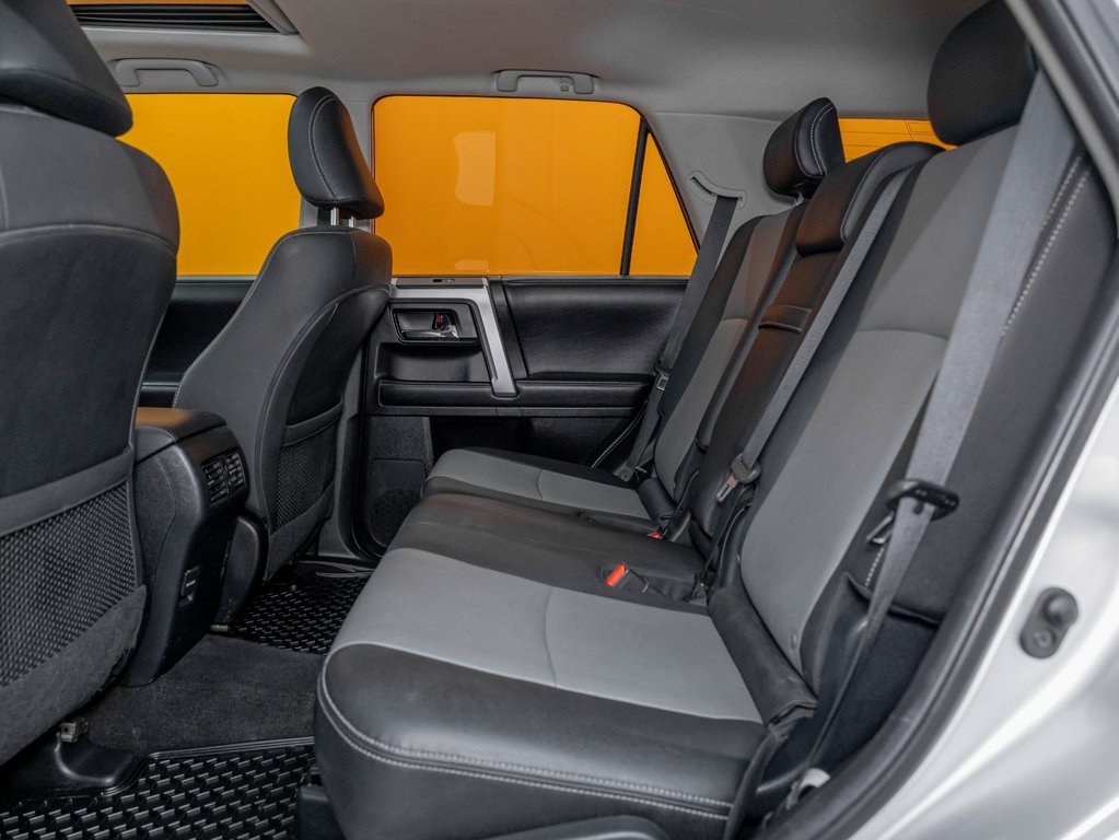 Toyota 4Runner  2019 à St-Jérôme, Québec - 27 - w1024h768px