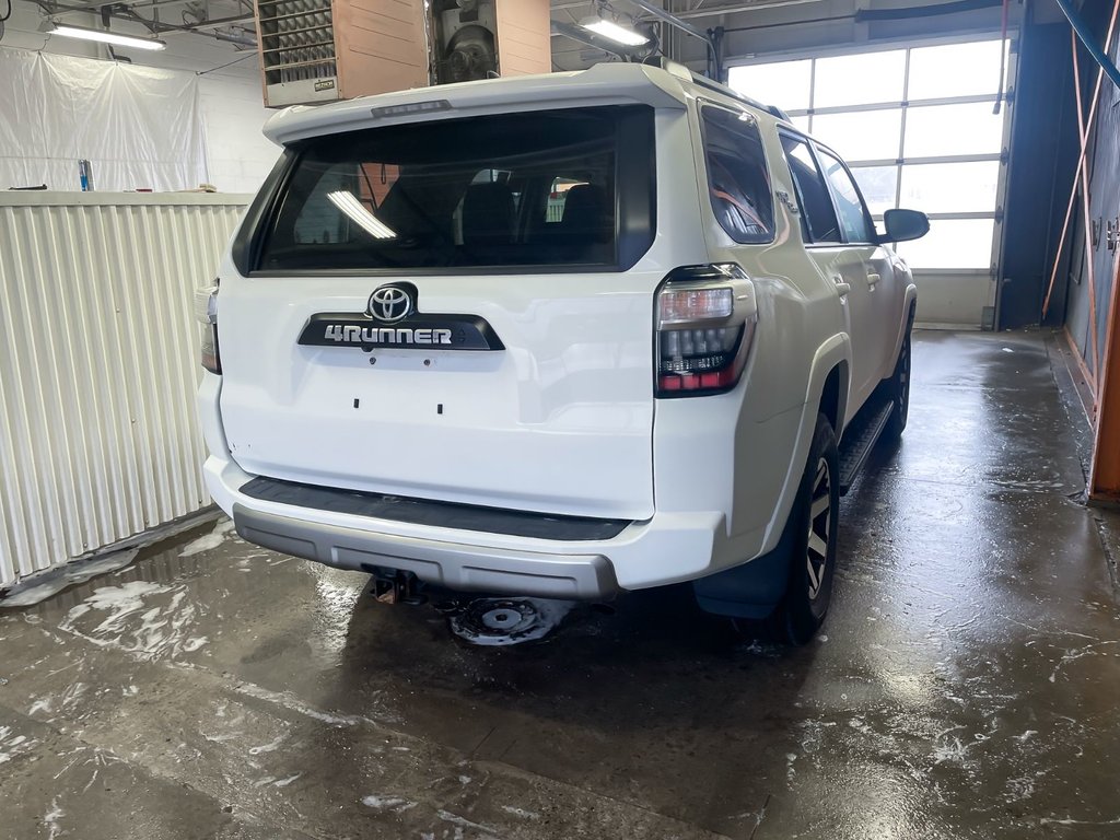 Toyota 4Runner  2023 à St-Jérôme, Québec - 10 - w1024h768px