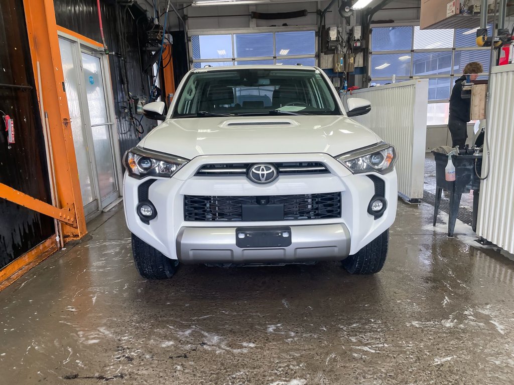 Toyota 4Runner  2023 à St-Jérôme, Québec - 6 - w1024h768px