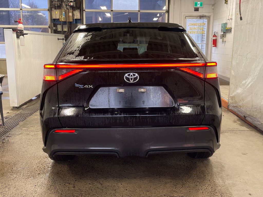 Toyota bZ4X  2023 à St-Jérôme, Québec - 6 - w1024h768px