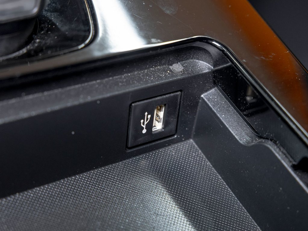 Toyota bZ4X  2023 à St-Jérôme, Québec - 22 - w1024h768px