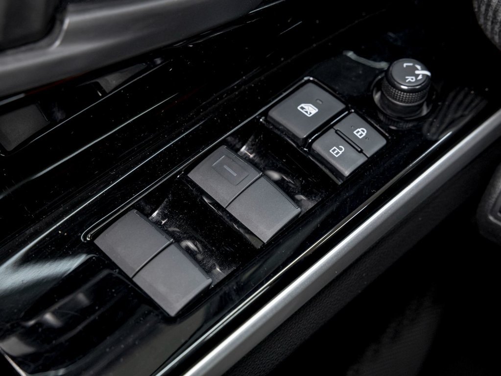 2023 Toyota bZ4X in St-Jérôme, Quebec - 25 - w1024h768px