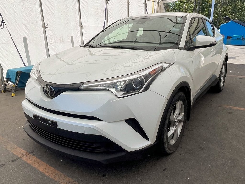 Toyota C-HR  2019 à St-Jérôme, Québec - 1 - w1024h768px