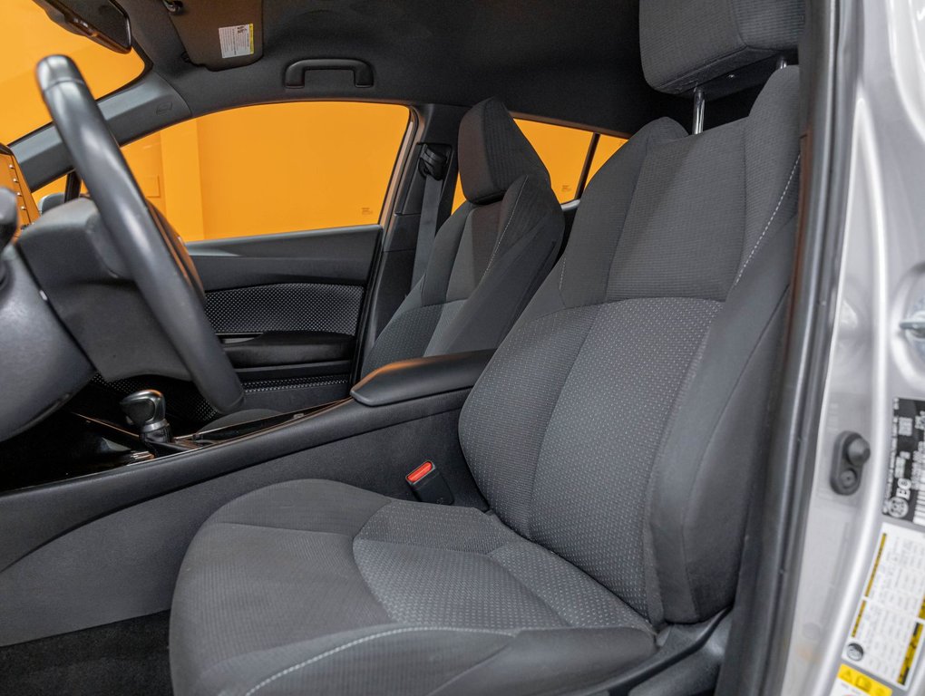2019 Toyota C-HR in St-Jérôme, Quebec - 10 - w1024h768px