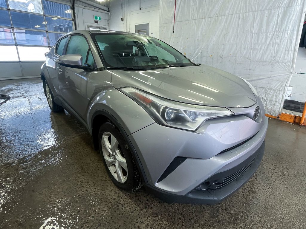 Toyota C-HR  2019 à St-Jérôme, Québec - 9 - w1024h768px