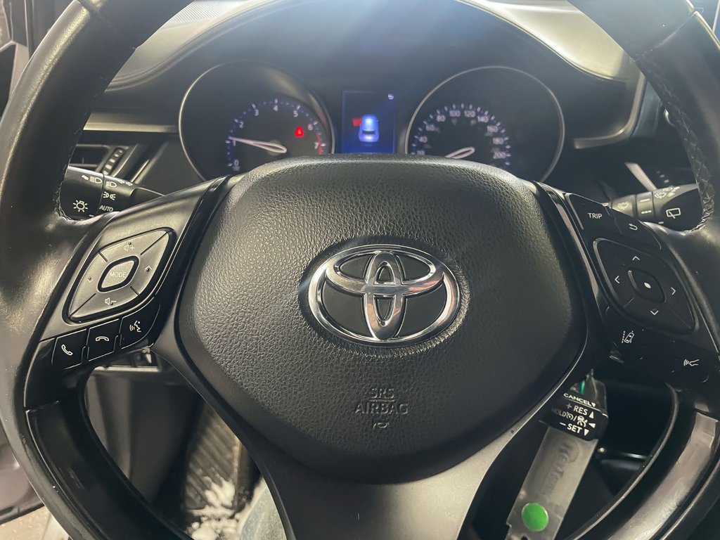 Toyota C-HR  2019 à St-Jérôme, Québec - 13 - w1024h768px