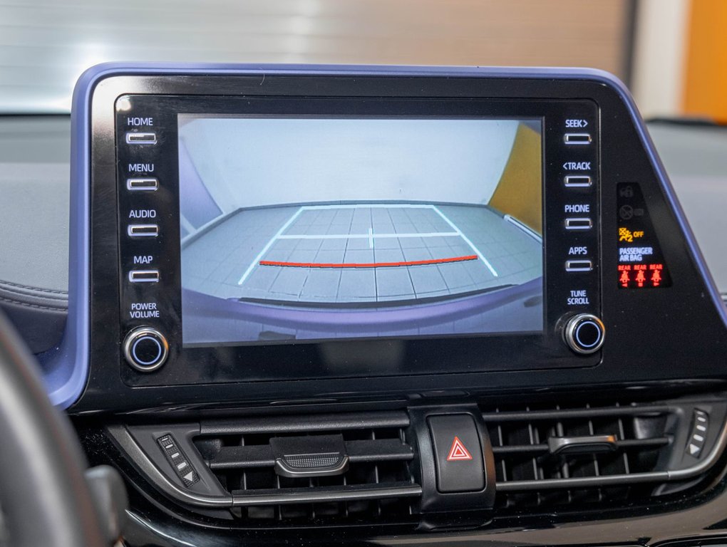 2021 Toyota C-HR in St-Jérôme, Quebec - 17 - w1024h768px