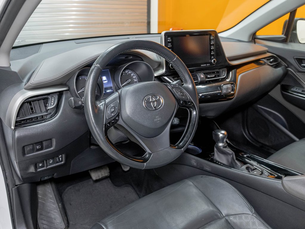 Toyota C-HR  2022 à St-Jérôme, Québec - 2 - w1024h768px