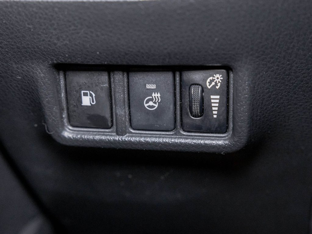 Toyota C-HR  2022 à St-Jérôme, Québec - 23 - w1024h768px