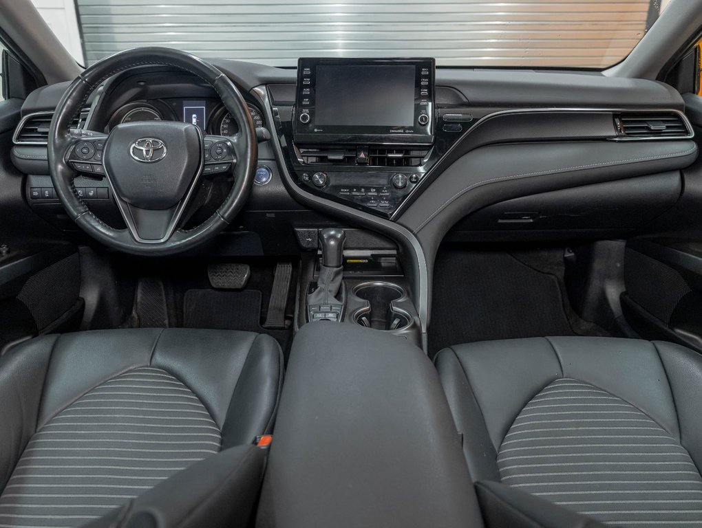 Toyota Camry Hybrid  2022 à St-Jérôme, Québec - 12 - w1024h768px