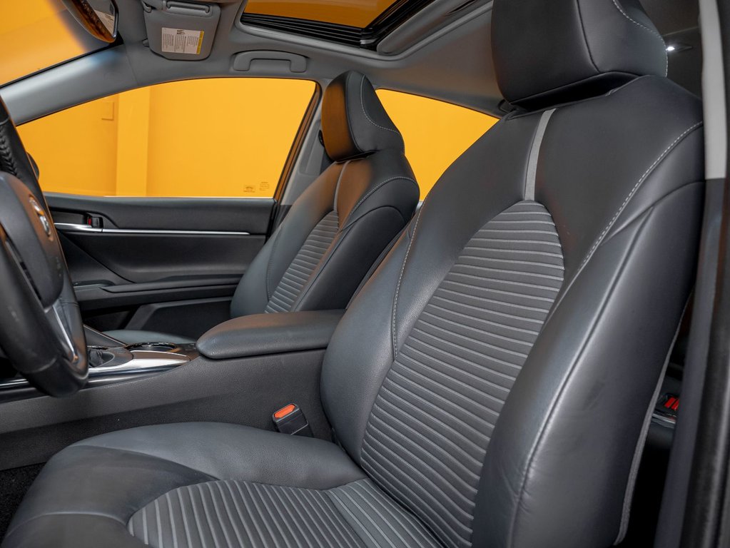 2018 Toyota Camry in St-Jérôme, Quebec - 21 - w1024h768px