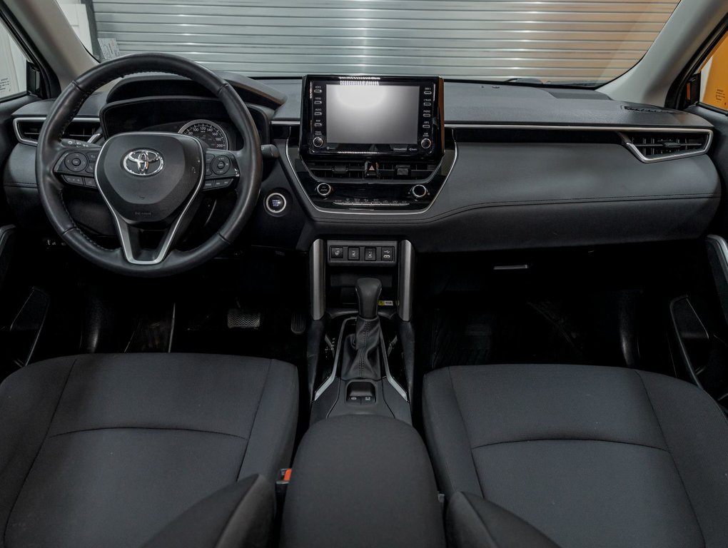 Toyota COROLLA CROSS  2022 à St-Jérôme, Québec - 12 - w1024h768px