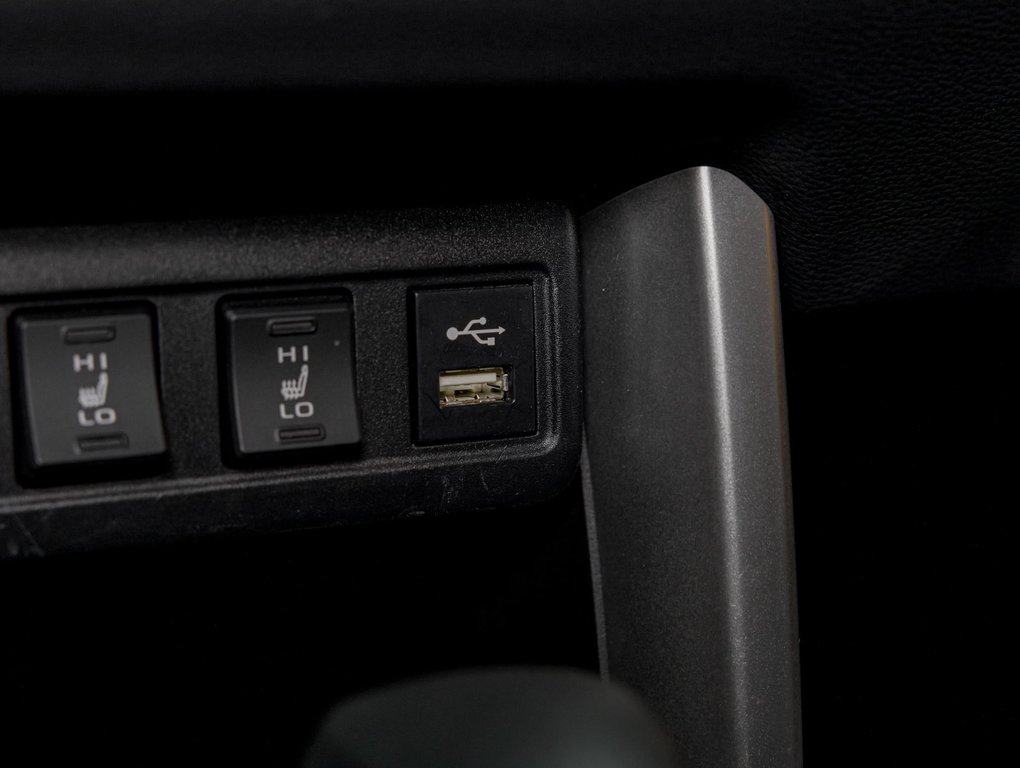 Toyota COROLLA CROSS  2022 à St-Jérôme, Québec - 24 - w1024h768px