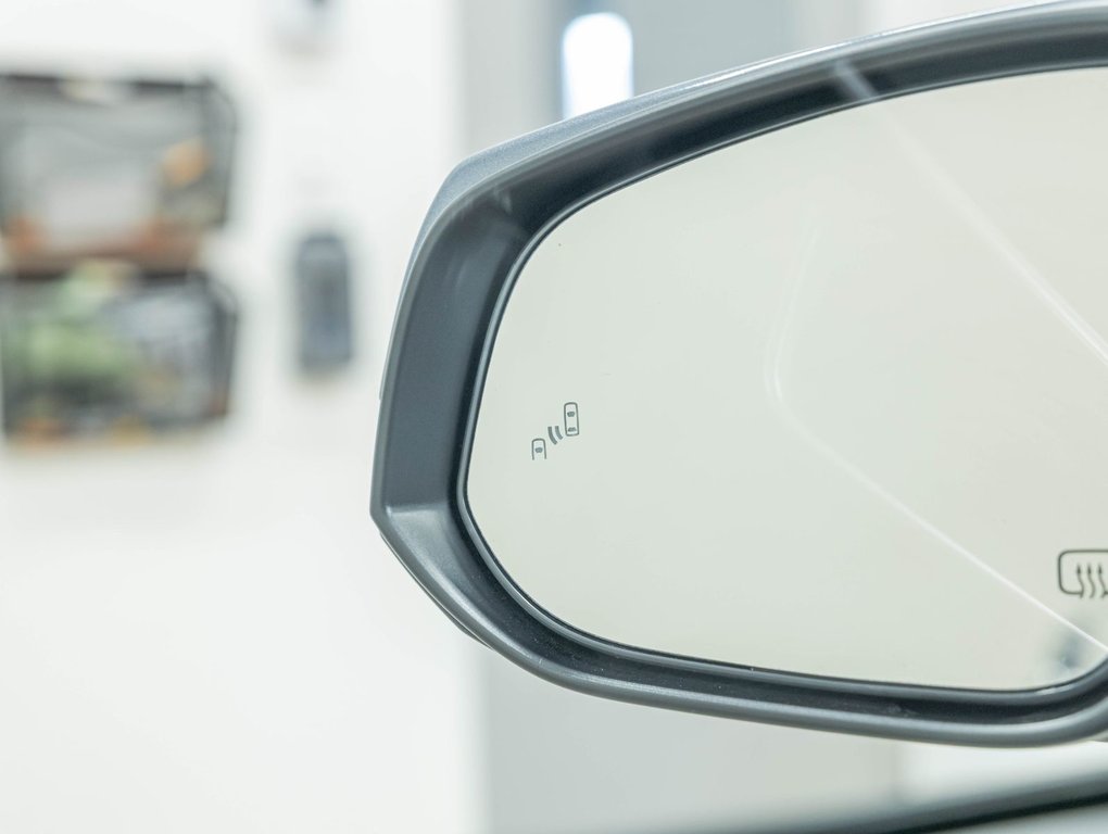 2024 Toyota Corolla Cross in St-Jérôme, Quebec - 29 - w1024h768px