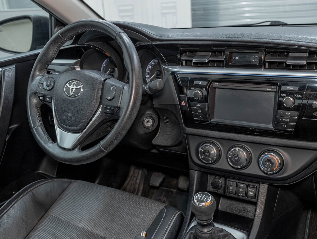 2016 Toyota Corolla in St-Jérôme, Quebec - 23 - w1024h768px