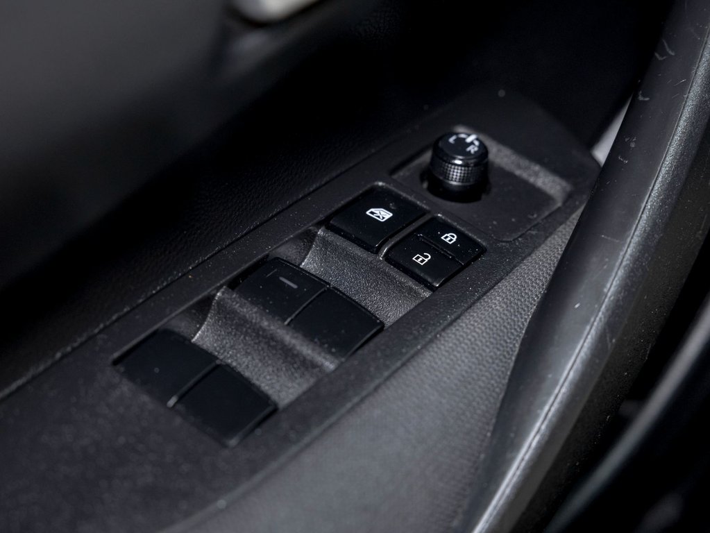 Toyota Corolla  2021 à St-Jérôme, Québec - 24 - w1024h768px