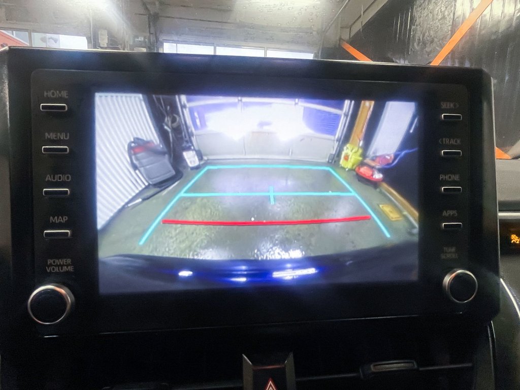 2021 Toyota Corolla in St-Jérôme, Quebec - 13 - w1024h768px