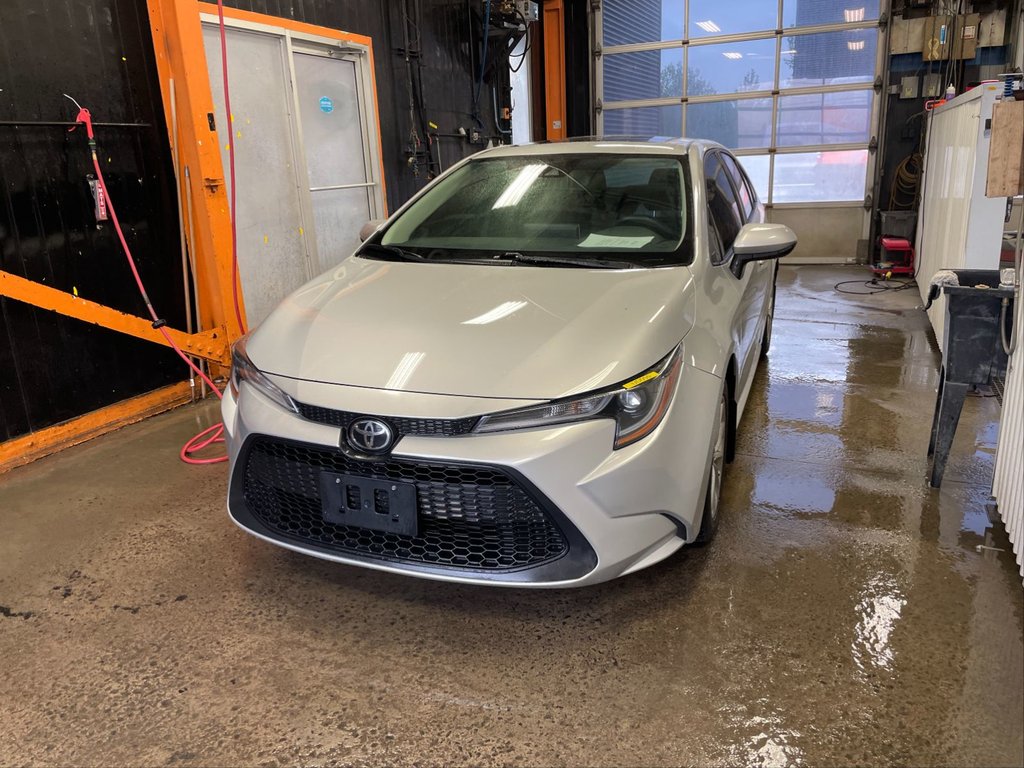 2021 Toyota Corolla in St-Jérôme, Quebec - 1 - w1024h768px
