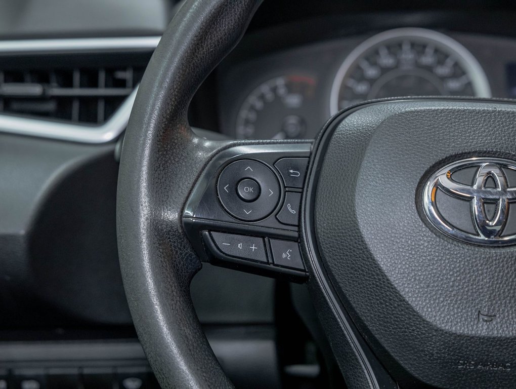 2022 Toyota Corolla in St-Jérôme, Quebec - 13 - w1024h768px