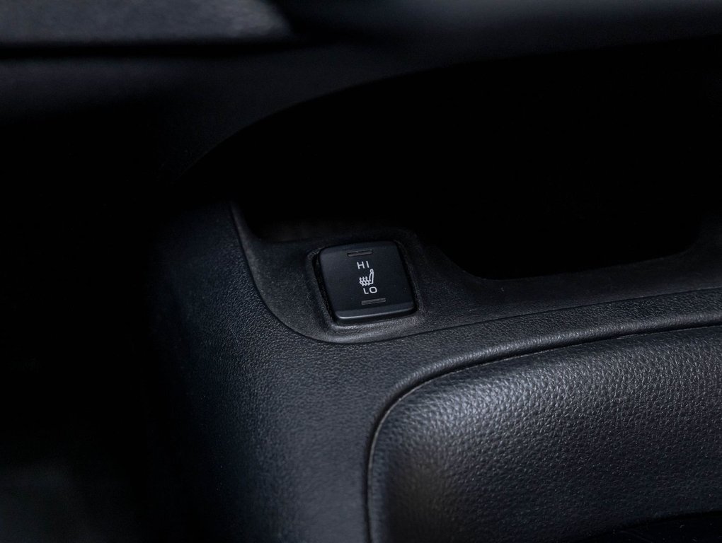 2022 Toyota Corolla in St-Jérôme, Quebec - 19 - w1024h768px