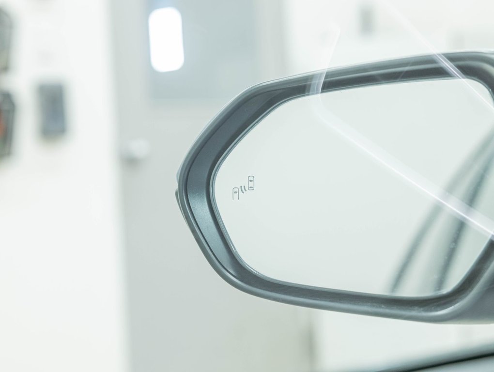 2022 Toyota Corolla in St-Jérôme, Quebec - 24 - w1024h768px