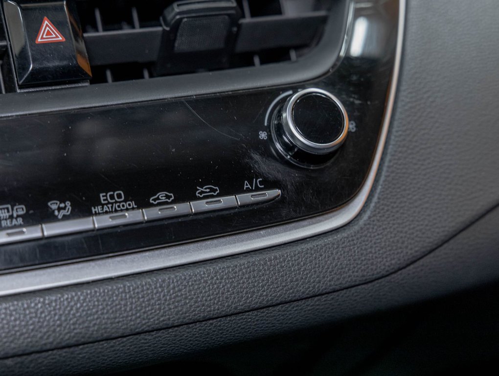 2022 Toyota Corolla in St-Jérôme, Quebec - 17 - w1024h768px