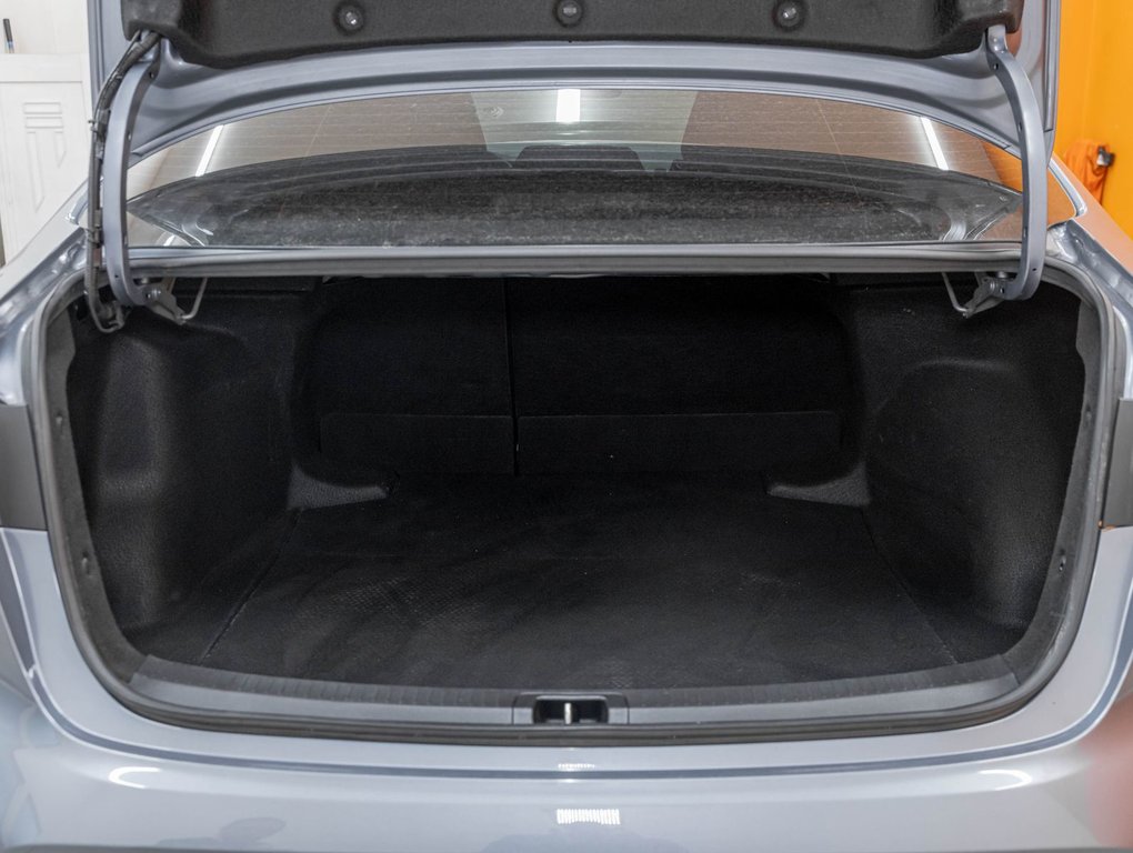 2022 Toyota Corolla in St-Jérôme, Quebec - 23 - w1024h768px