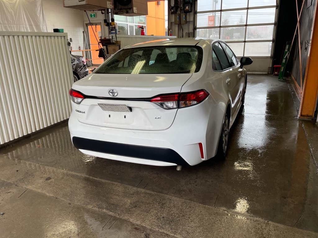 2022 Toyota Corolla in St-Jérôme, Quebec - 8 - w1024h768px