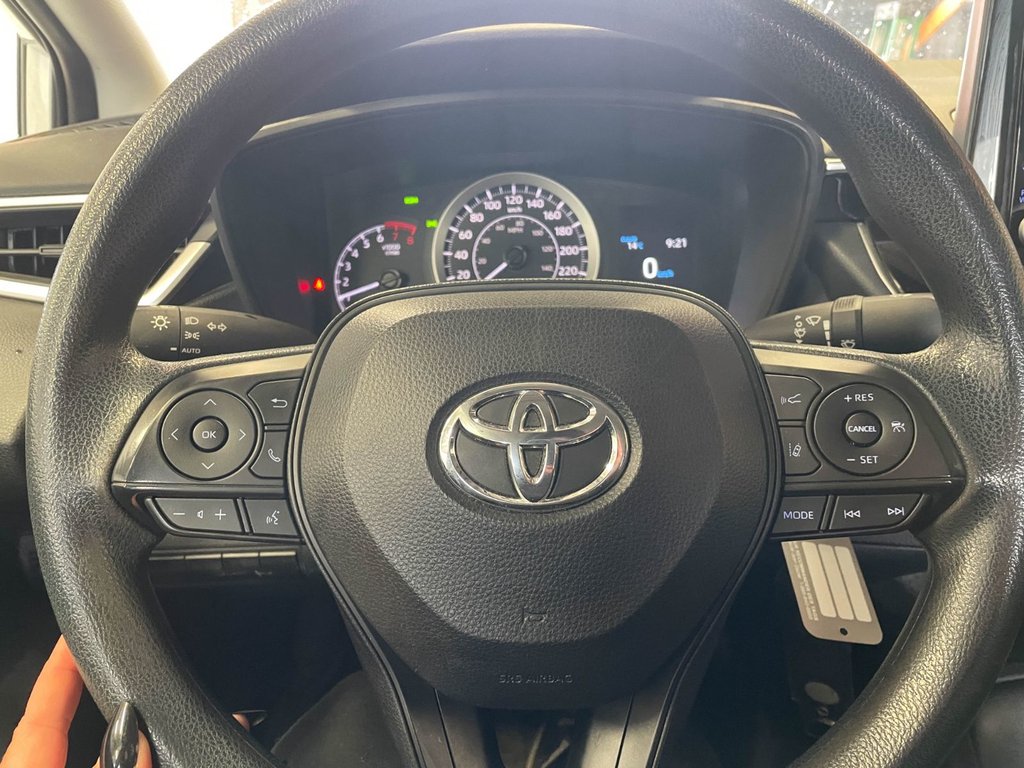 2022 Toyota Corolla in St-Jérôme, Quebec - 13 - w1024h768px