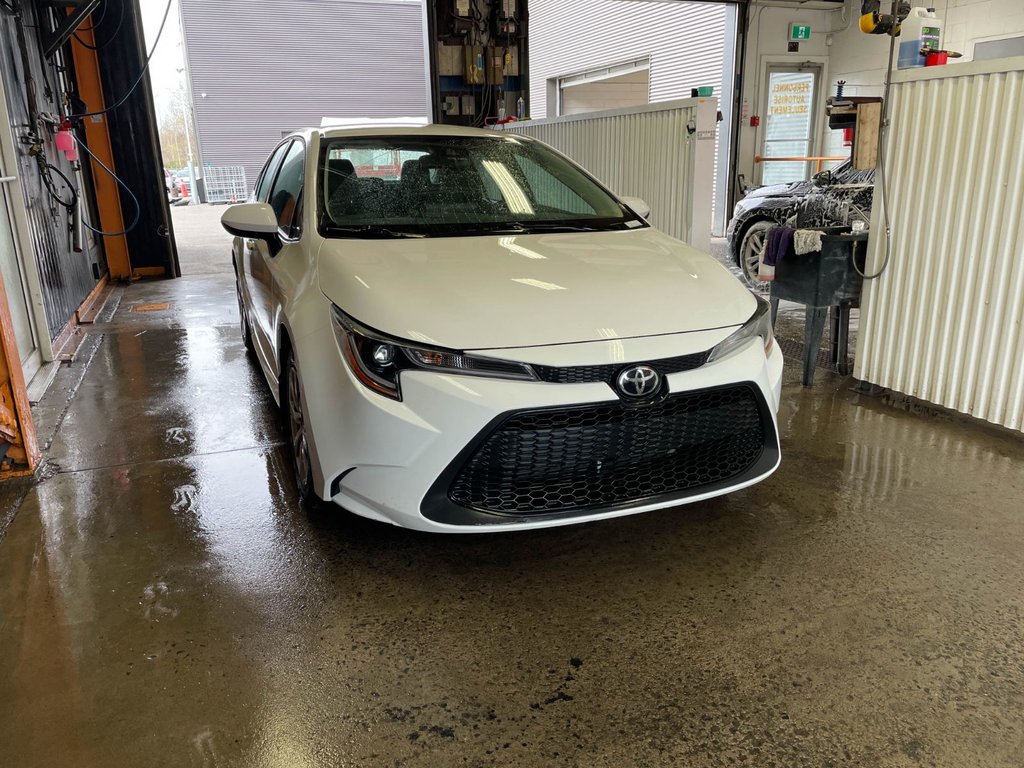 2022 Toyota Corolla in St-Jérôme, Quebec - 9 - w1024h768px