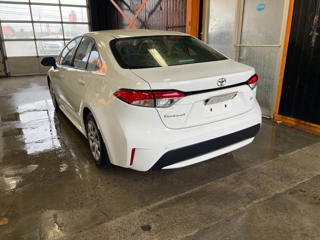 2022 Toyota Corolla in St-Jérôme, Quebec - 5 - w1024h768px