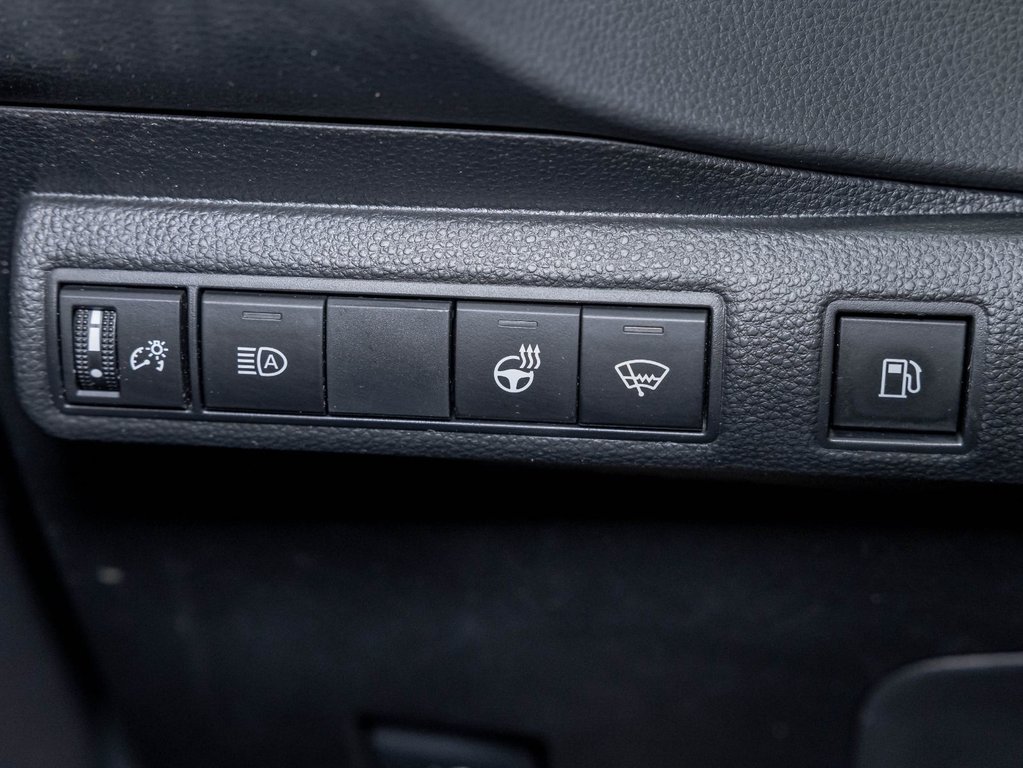 2023 Toyota Corolla in St-Jérôme, Quebec - 22 - w1024h768px