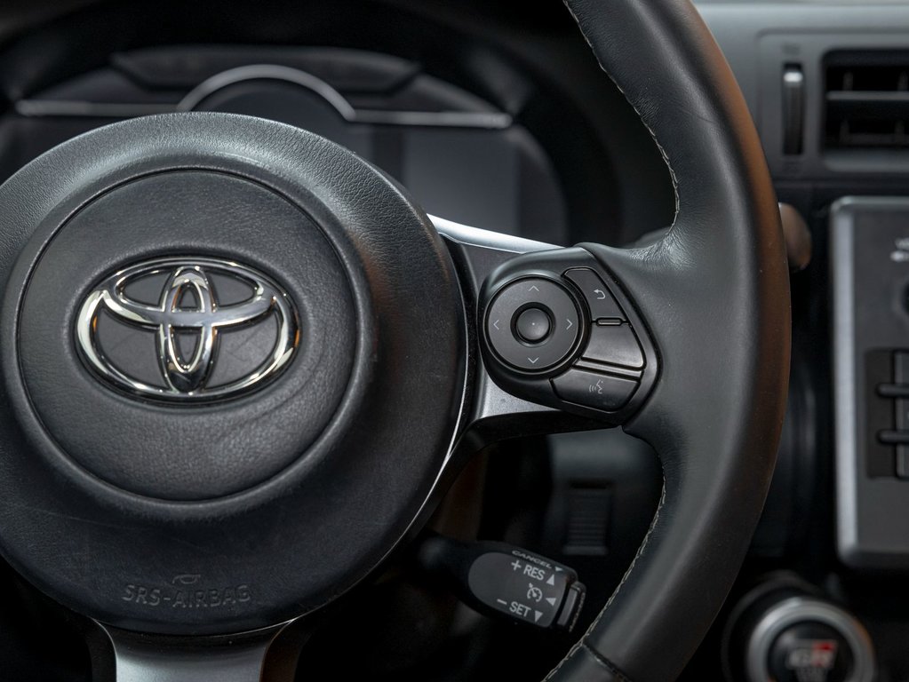 2022 Toyota GR86 in St-Jérôme, Quebec - 15 - w1024h768px