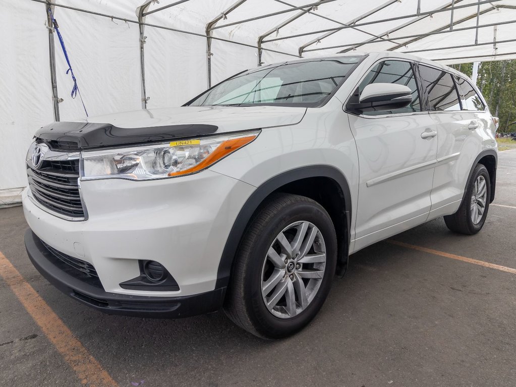 Toyota Highlander  2016 à St-Jérôme, Québec - 1 - w1024h768px