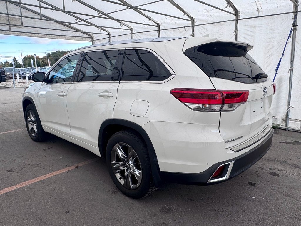 2017 Toyota Highlander in St-Jérôme, Quebec - 8 - w1024h768px