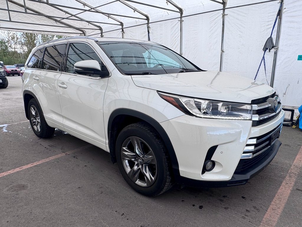 2017 Toyota Highlander in St-Jérôme, Quebec - 12 - w1024h768px