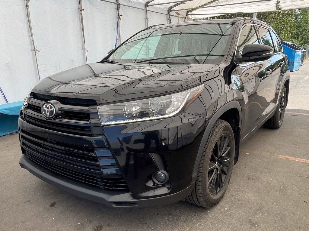 Toyota Highlander  2019 à St-Jérôme, Québec - 1 - w1024h768px
