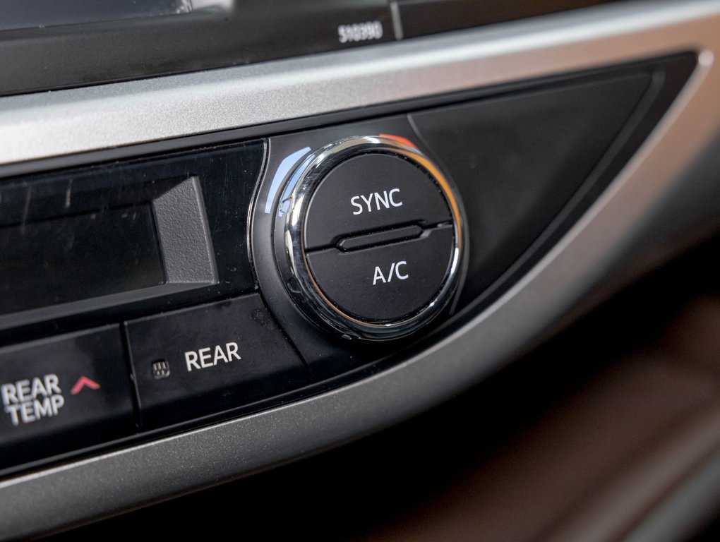 Toyota Highlander  2019 à St-Jérôme, Québec - 21 - w1024h768px