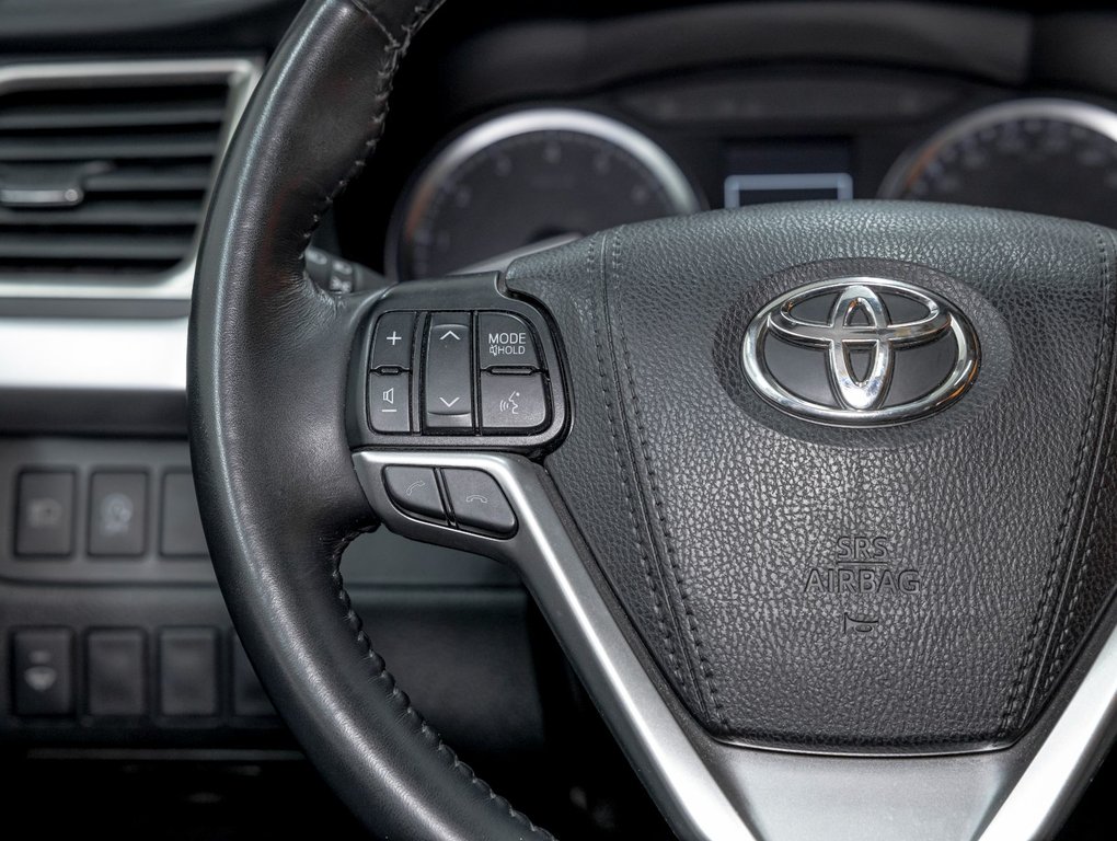Toyota Highlander  2019 à St-Jérôme, Québec - 15 - w1024h768px