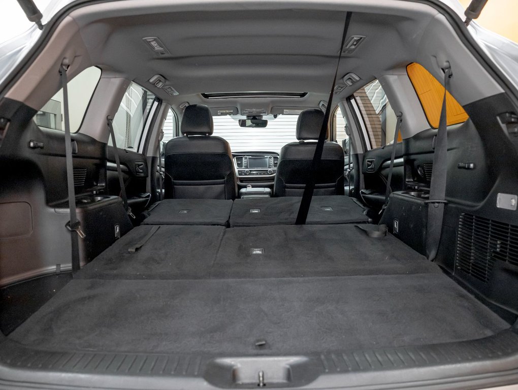 Toyota Highlander  2019 à St-Jérôme, Québec - 32 - w1024h768px
