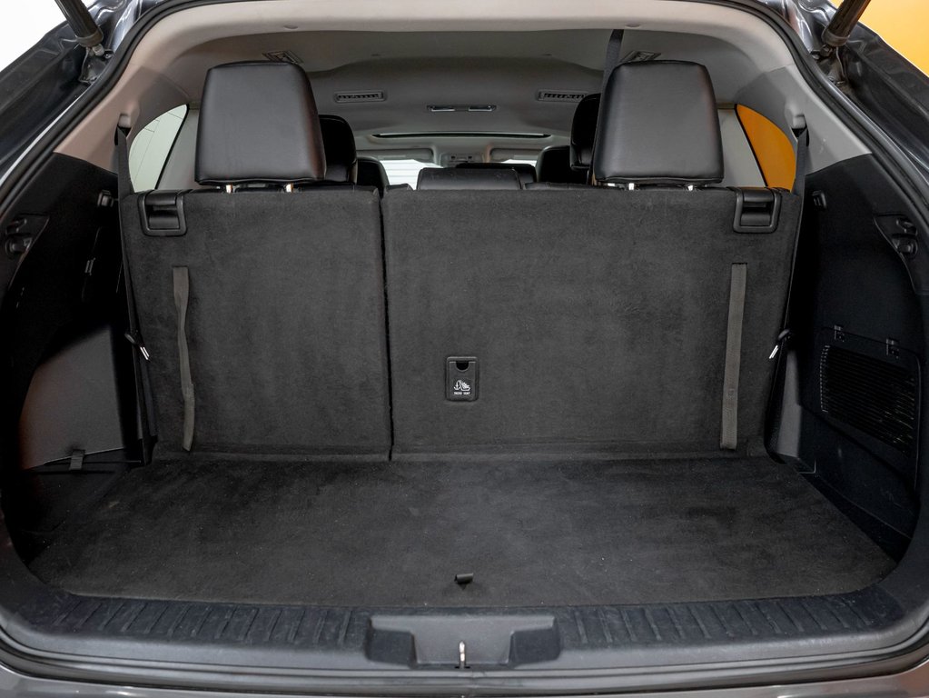 2020 Toyota Highlander in St-Jérôme, Quebec - 35 - w1024h768px