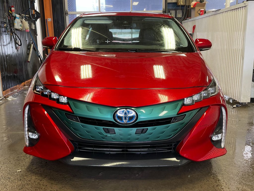 2017 Toyota Prius Prime in St-Jérôme, Quebec - 5 - w1024h768px
