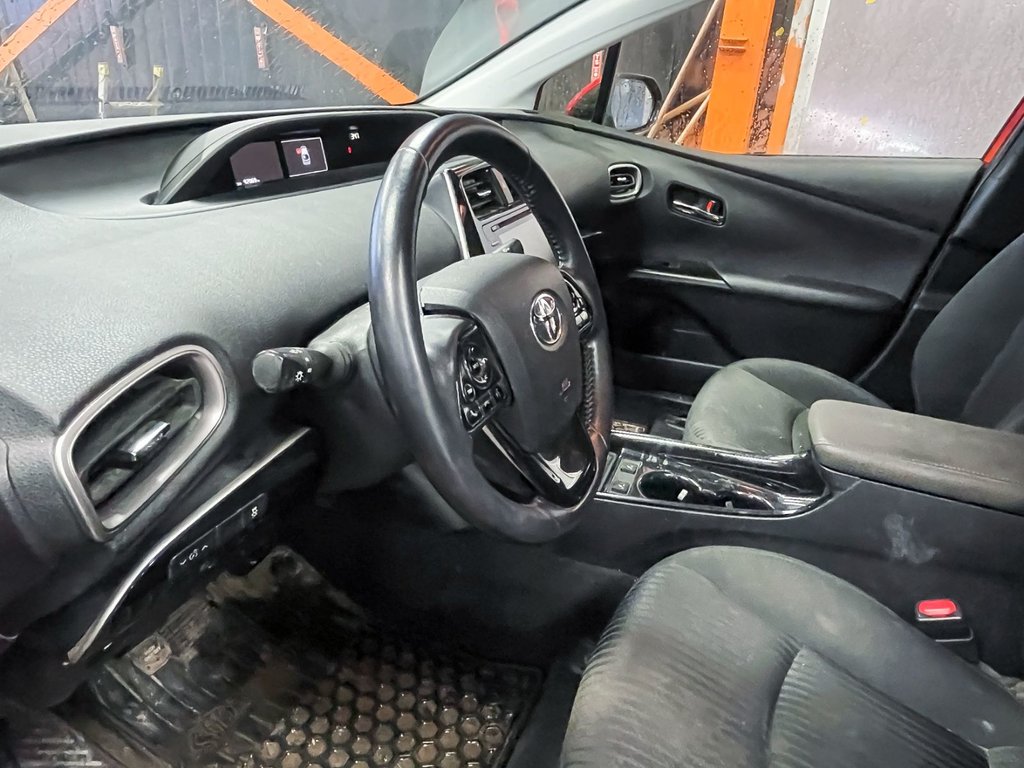 2020 Toyota Prius Prime in St-Jérôme, Quebec - 3 - w1024h768px