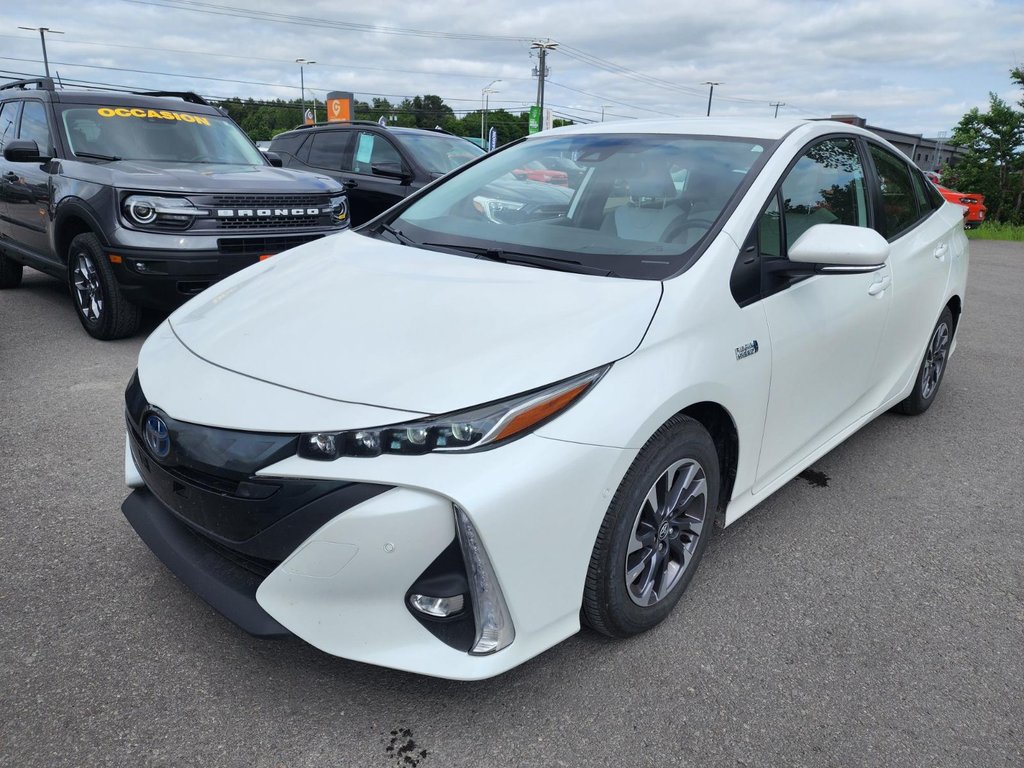 Toyota PRIUS PRIME  2022 à St-Jérôme, Québec - 1 - w1024h768px