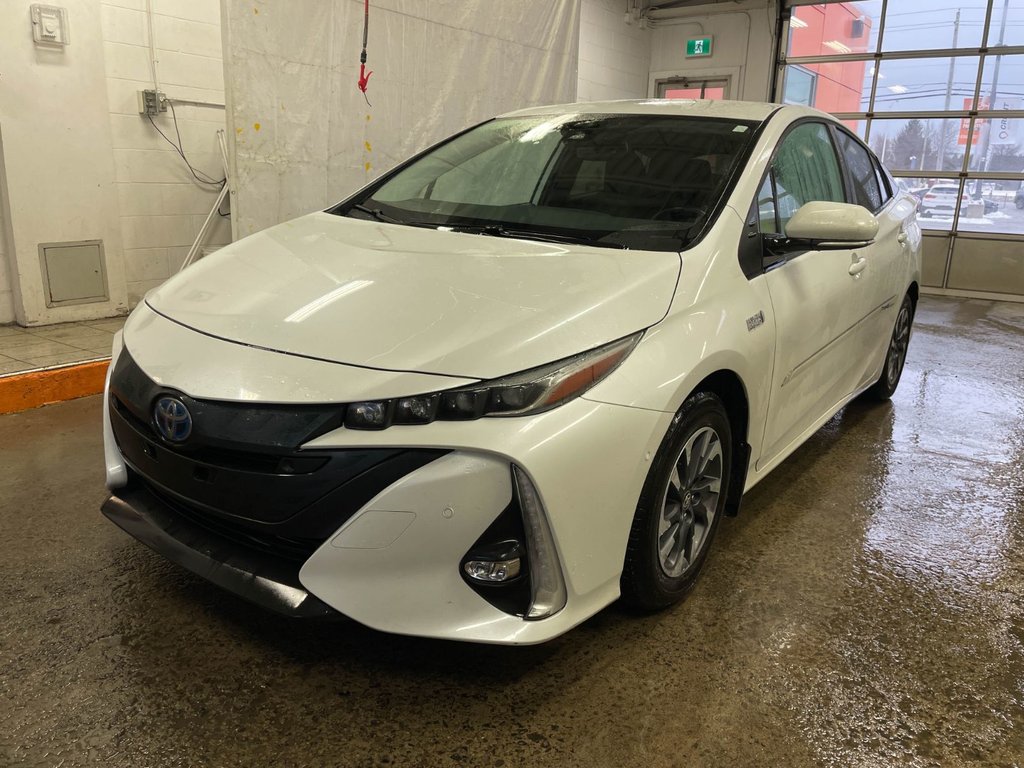 2022 Toyota Prius Prime in St-Jérôme, Quebec - 1 - w1024h768px